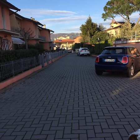 Le Case Di Cinzia Vinci Luaran gambar